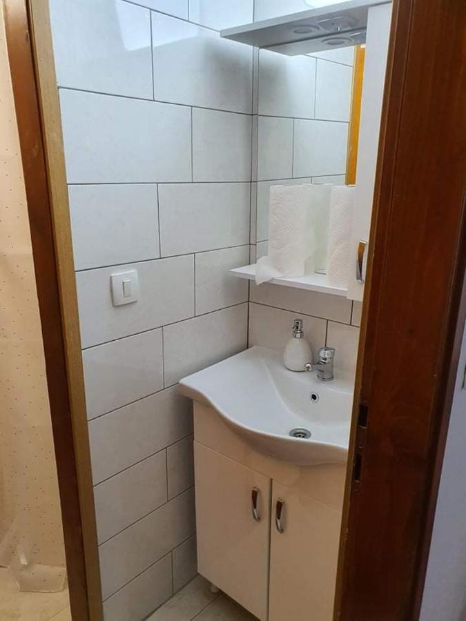 Aldi 4 Apartment *
