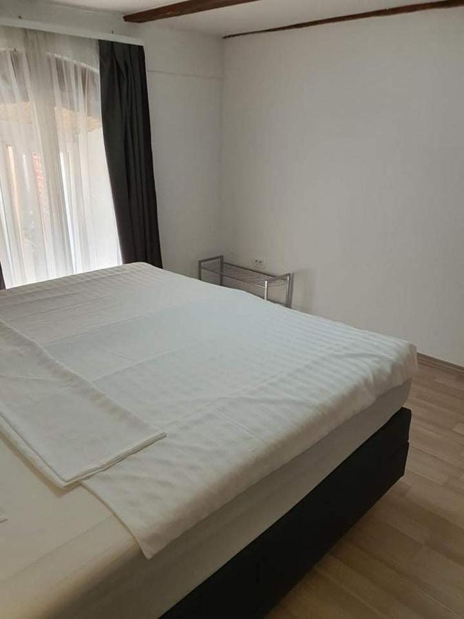 Aldi 4 Apartment *